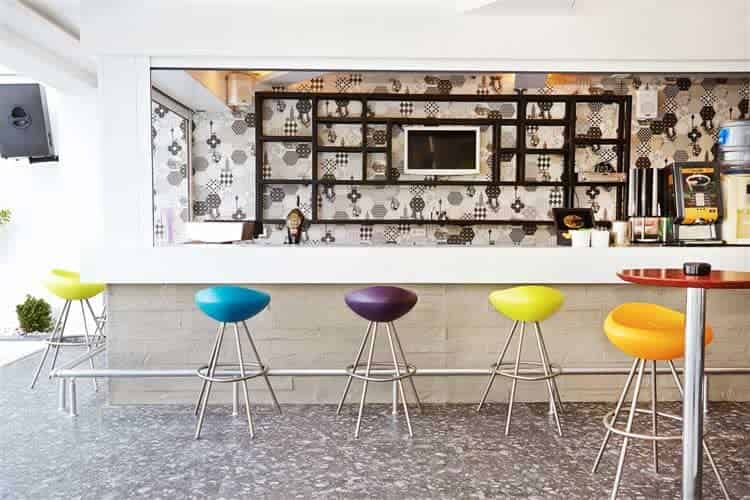 Smartline White City Beach Hotel